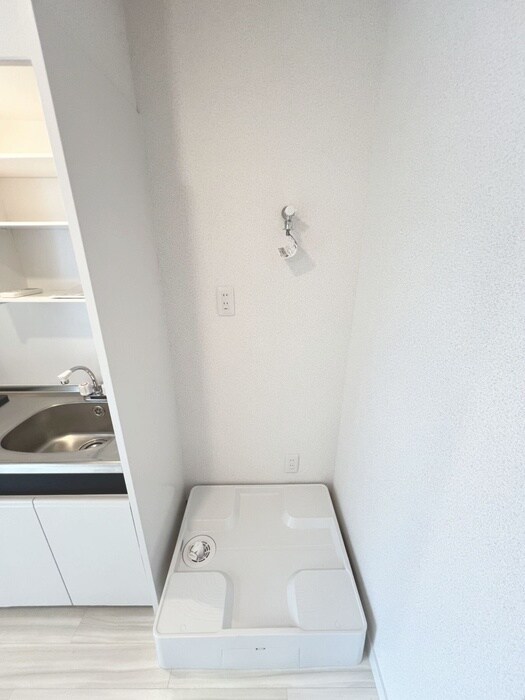 物件内観写真14　(洗濯機置場)