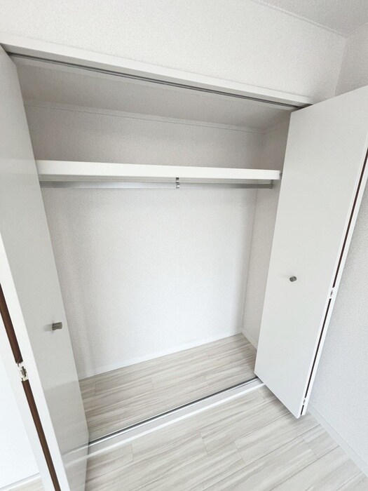 物件内観写真15　(収納)