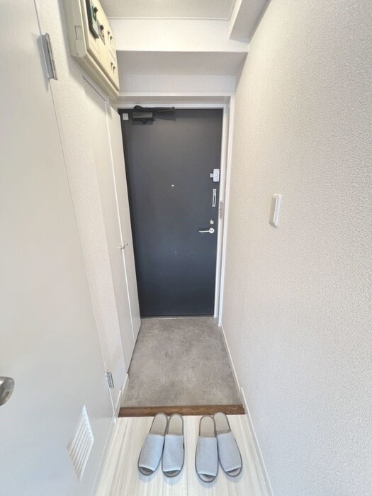 物件内観写真16　(玄関)