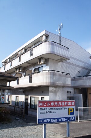 徳永DCビルディング外観写真