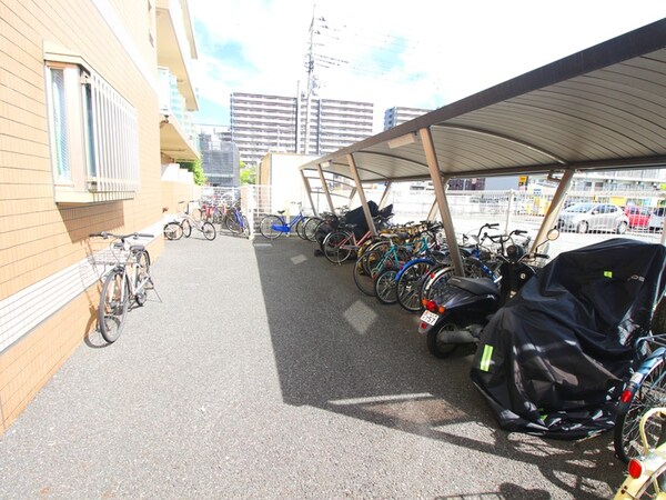 駐輪場