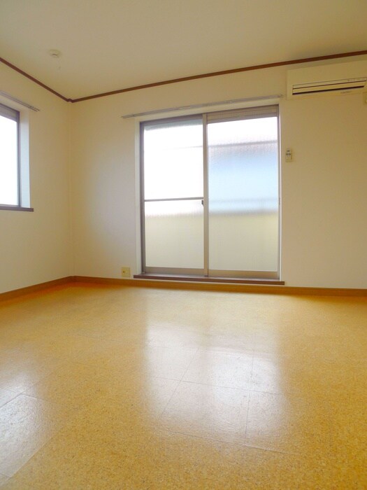 物件内観写真5　(居室)