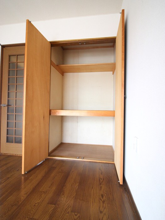 物件内観写真16　(収納)