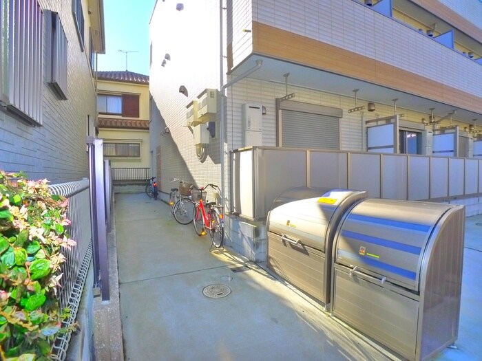 物件外観写真3　(建物設備)