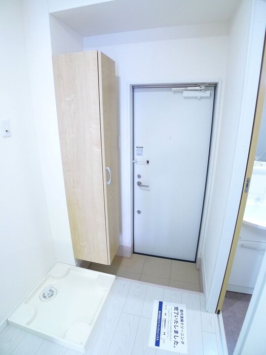 物件内観写真16　(玄関)