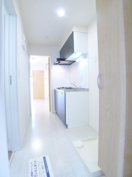 物件内観写真17　(廊下)