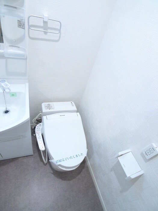 物件内観写真18　(トイレ)