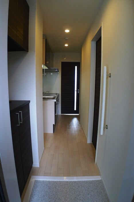 物件内観写真11　(廊下)