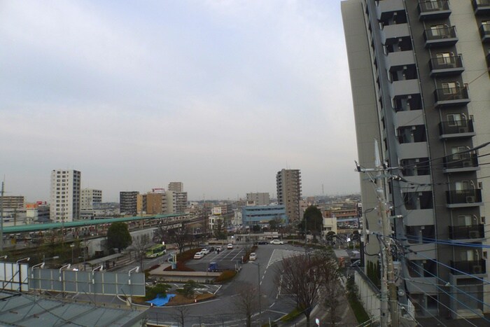 物件内観写真14　(室内からの展望)