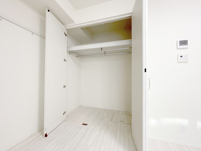 物件内観写真15　(収納)
