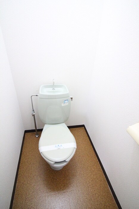 物件内観写真11　(トイレ)