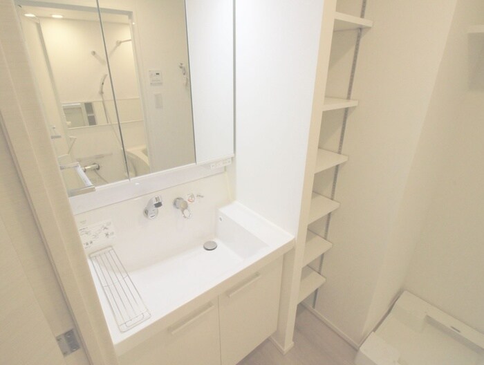 物件内観写真12　(洗面)