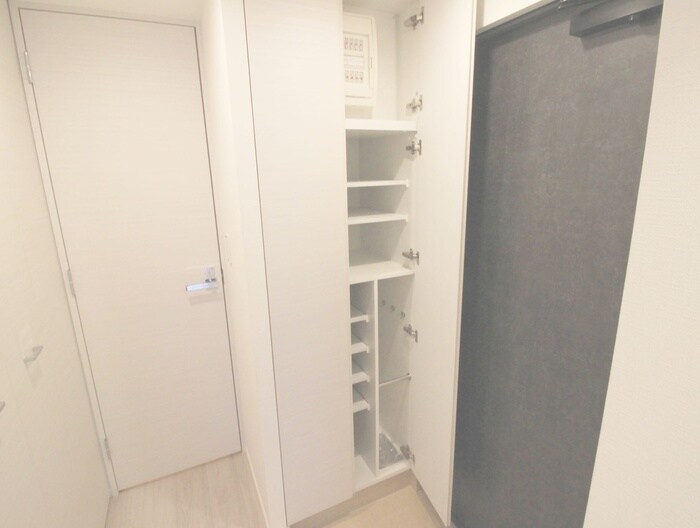 物件内観写真14　(靴箱)