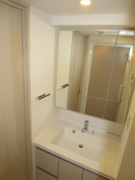 物件内観写真10　(洗面)