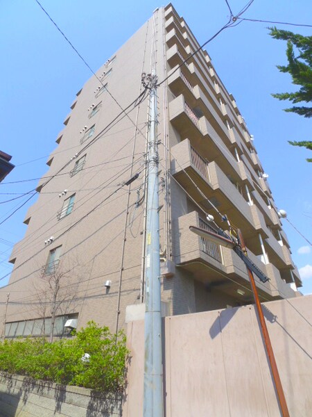 ヴァーテクスカワグチ外観写真