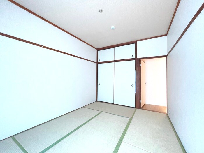 物件内観写真9　(居室)