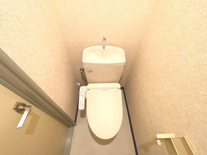 物件内観写真13　(トイレ)