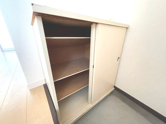 物件内観写真18　(靴箱)