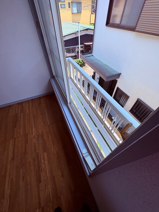 物件内観写真11　(室内からの展望)