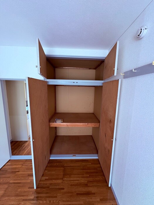 物件内観写真21　(収納)