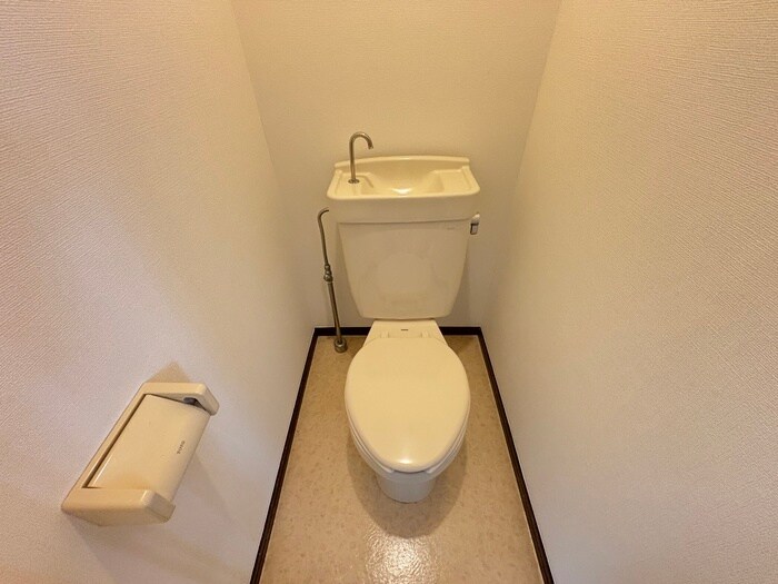 物件内観写真13　(トイレ)