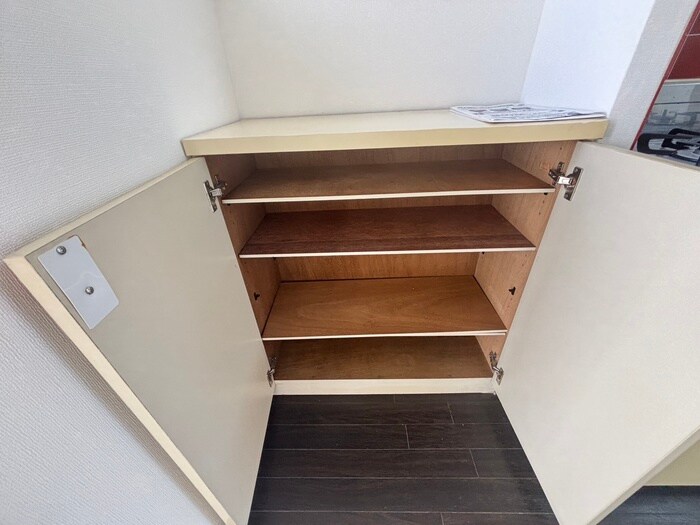 物件内観写真17　(靴箱)