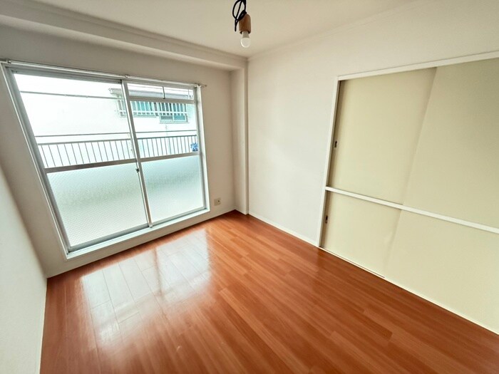 物件内観写真10　(居室)