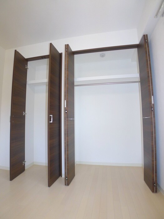 物件内観写真12　(収納)