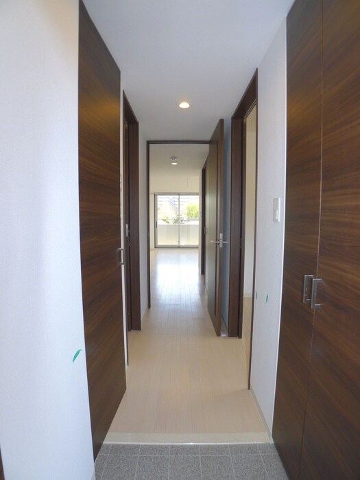 物件内観写真20　(玄関)