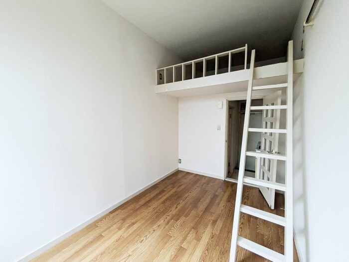 物件内観写真8　(居室)