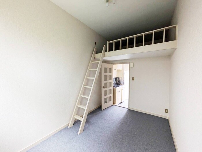 物件内観写真8　(居室)