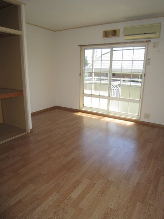 物件内観写真13　(居室)