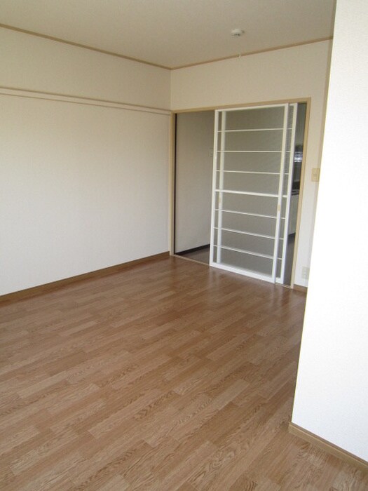 物件内観写真15　(居室)