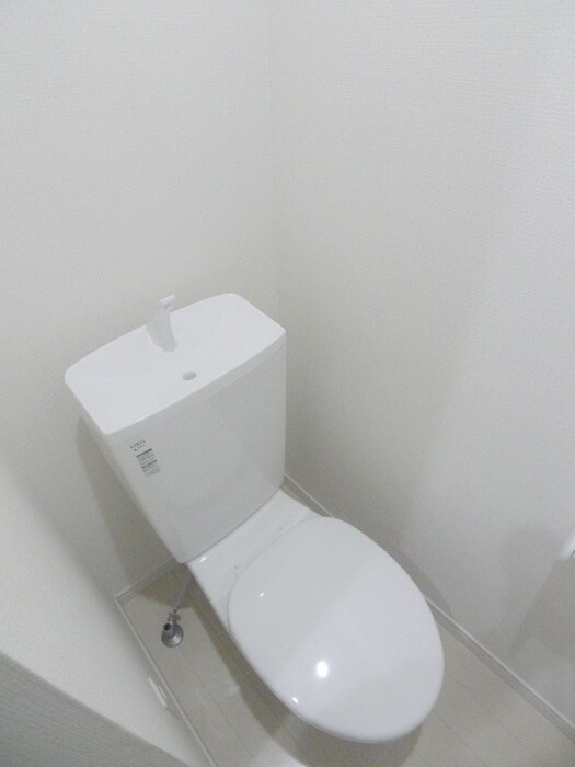 物件内観写真14　(トイレ)