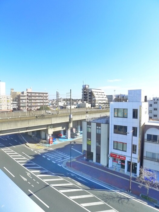 物件内観写真17　(室内からの展望)