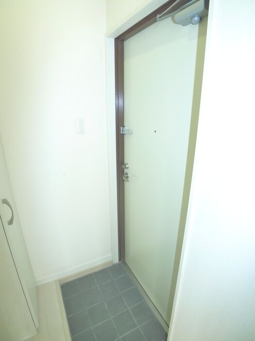 物件内観写真21　(玄関)
