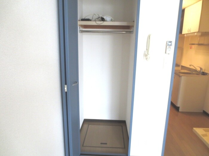 物件内観写真15　(収納)