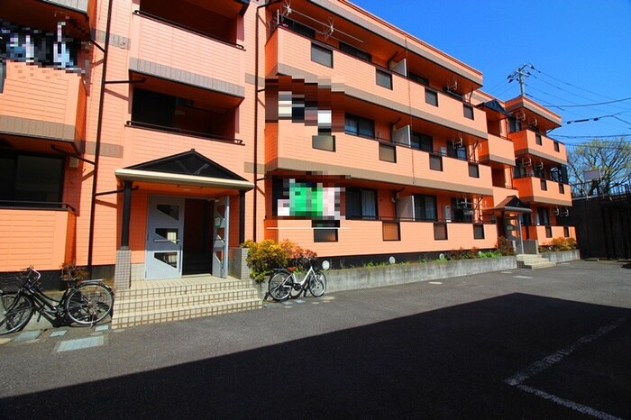 物件外観写真4　(エントランス部分)