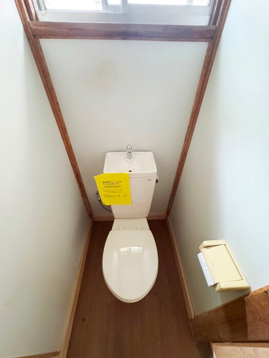物件内観写真14　(トイレ)