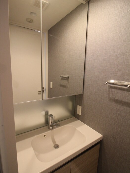 物件内観写真11　(洗面)