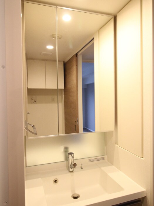 物件内観写真11　(洗面)