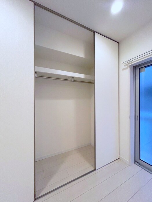 物件内観写真16　(収納)