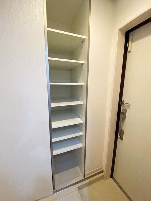 物件内観写真19　(靴箱)