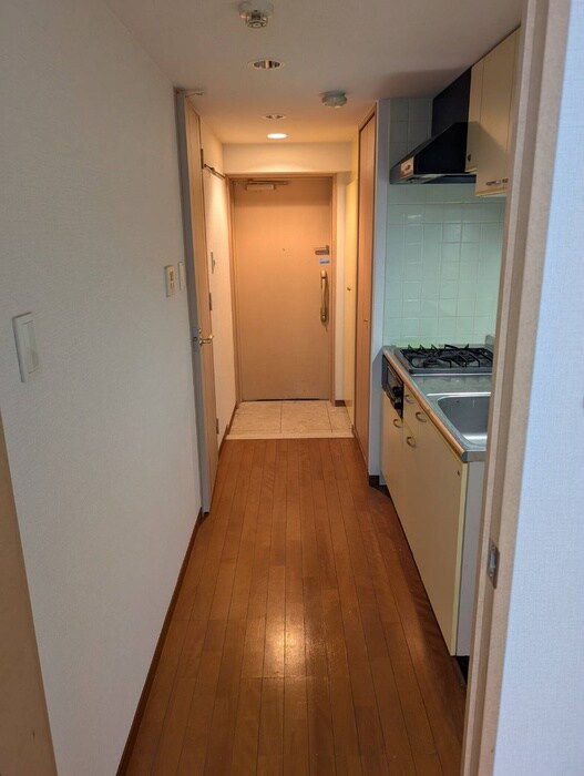 物件内観写真16　(廊下)