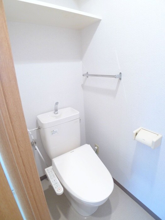 物件内観写真9　(トイレ)