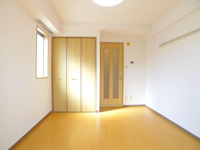 物件内観写真13　(居室)