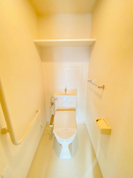 物件内観写真14　(トイレ)