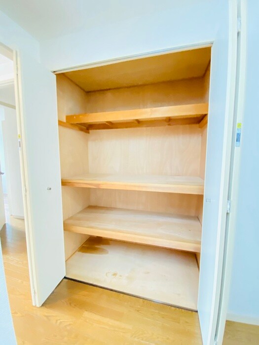 物件内観写真16　(収納)