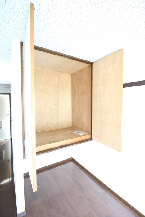 物件内観写真10　(収納)