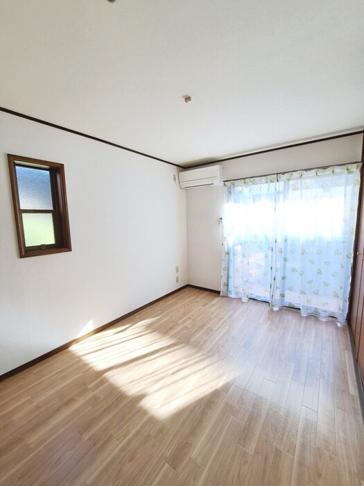 物件内観写真5　(居室)